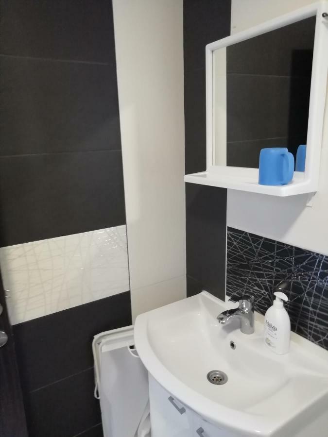 דוברה וודה Apartman Marinkovic מראה חיצוני תמונה