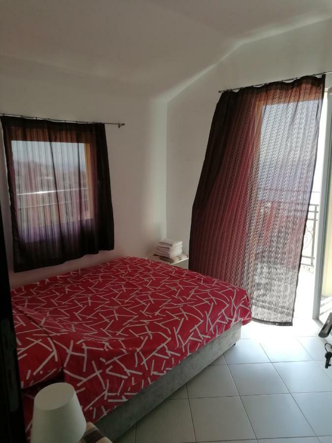 דוברה וודה Apartman Marinkovic מראה חיצוני תמונה
